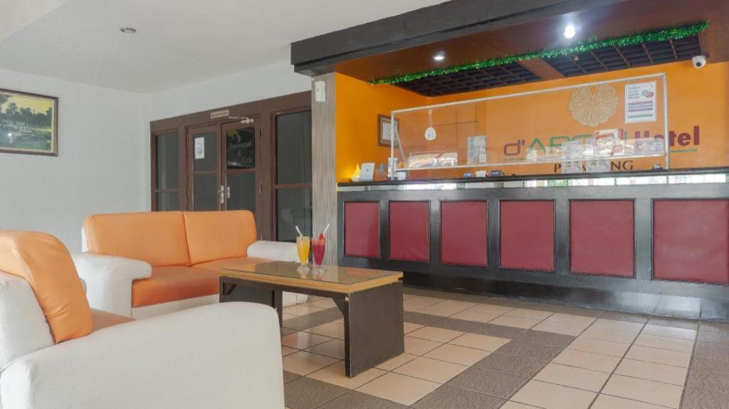 D'Arcici Hotel Plumpang Джакарта Екстериор снимка