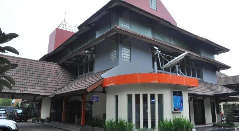D'Arcici Hotel Plumpang Джакарта Екстериор снимка