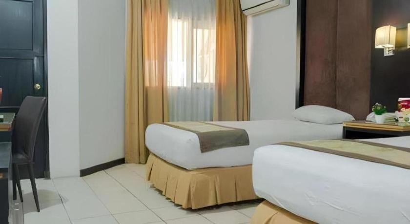 D'Arcici Hotel Plumpang Джакарта Екстериор снимка