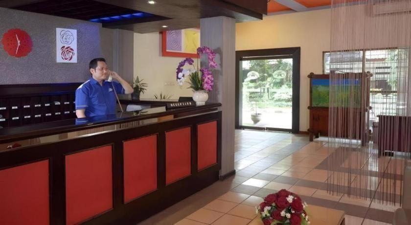 D'Arcici Hotel Plumpang Джакарта Екстериор снимка