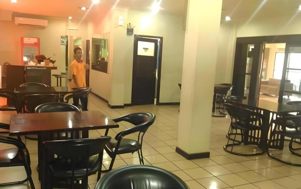 D'Arcici Hotel Plumpang Джакарта Екстериор снимка