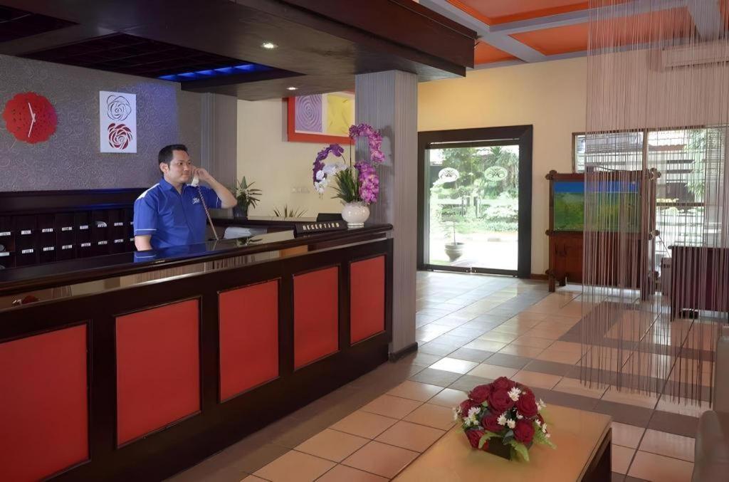 D'Arcici Hotel Plumpang Джакарта Екстериор снимка