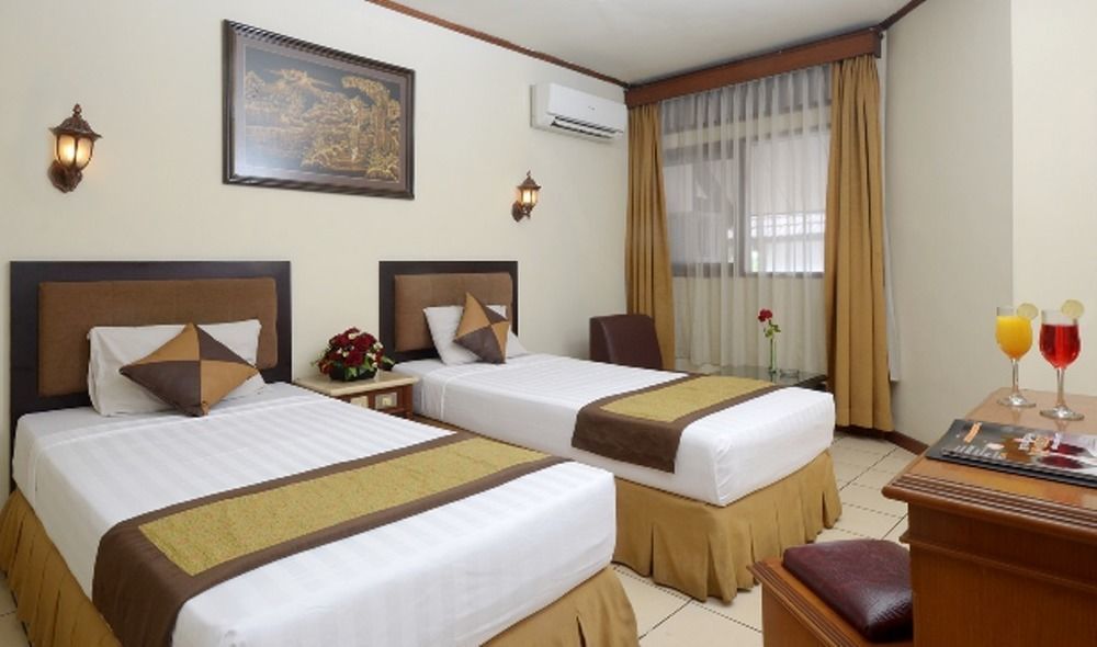 D'Arcici Hotel Plumpang Джакарта Екстериор снимка