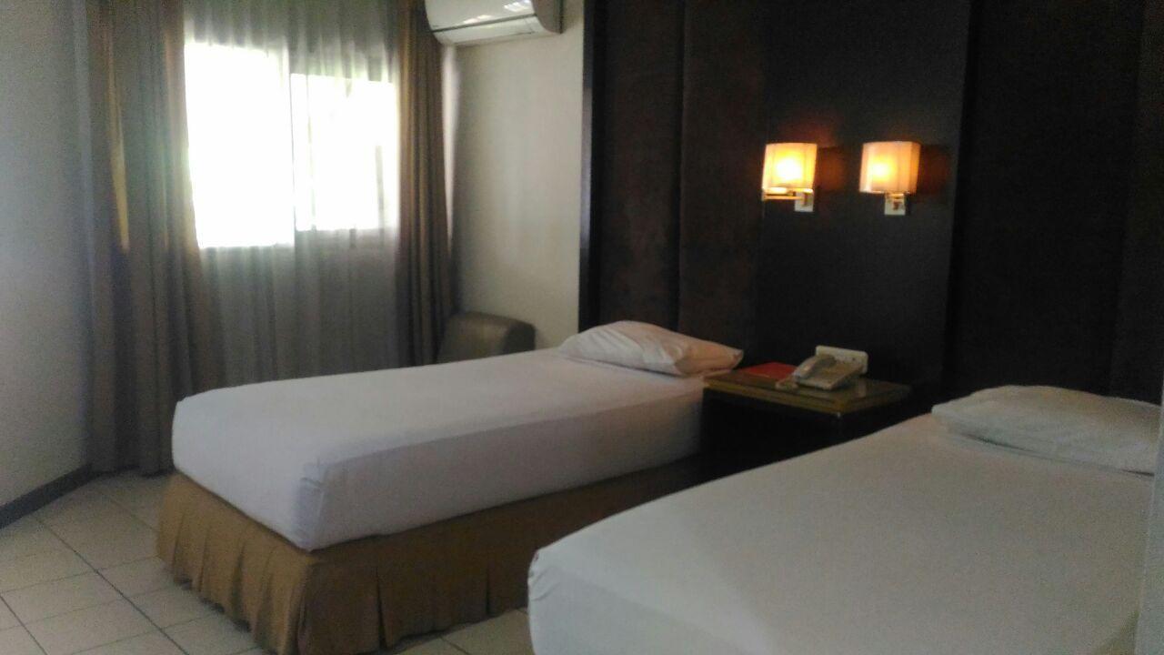 D'Arcici Hotel Plumpang Джакарта Екстериор снимка